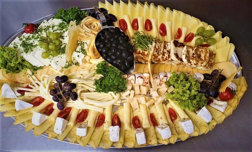 Restauracia Penzion Na Mlyne Stará Turá Екстериор снимка