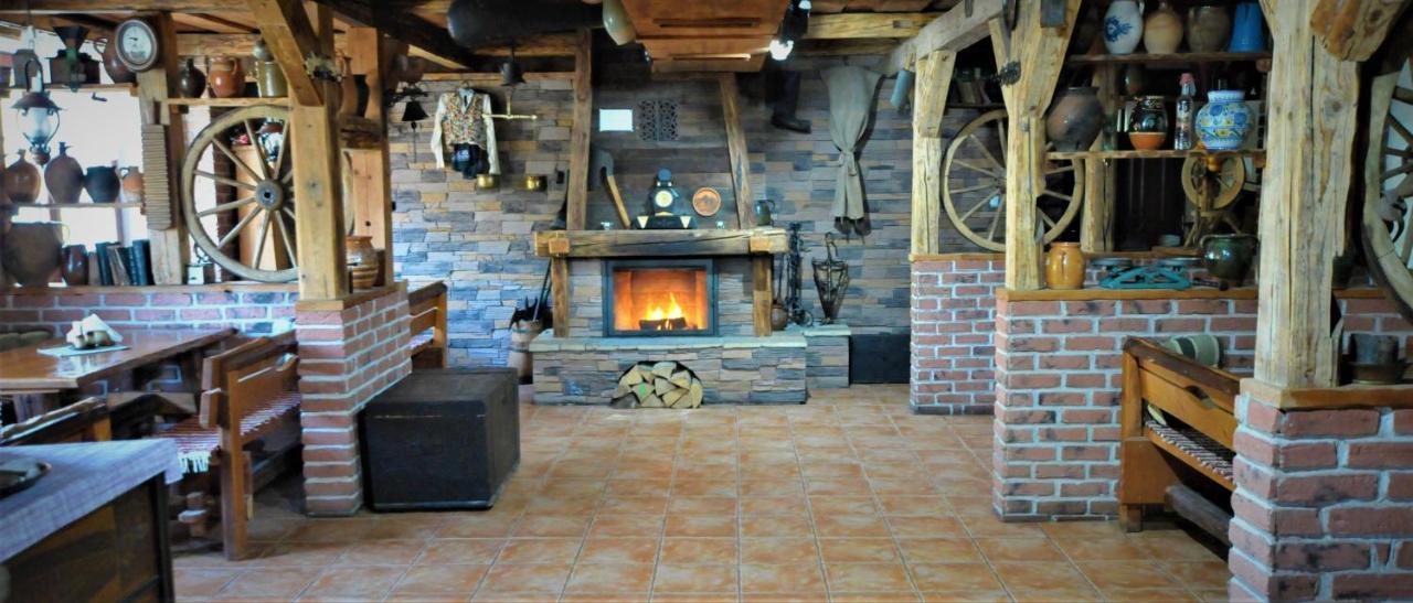 Restauracia Penzion Na Mlyne Stará Turá Екстериор снимка